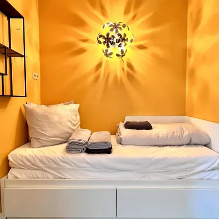 Apartment 1 Min Beachfront & Sea View Sleeps 6