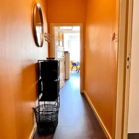 Apartment 1 Min Beachfront & Sea View Sleeps 6
